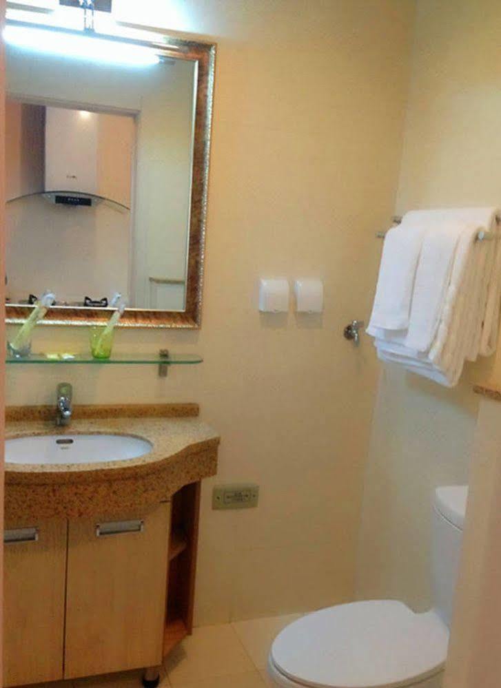 Shangfang Port View Hotel Apartment Далянь Экстерьер фото